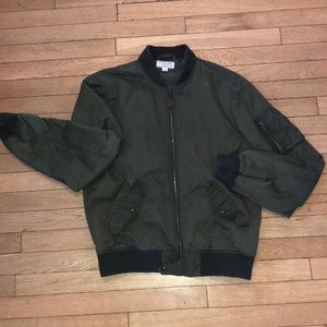 Men’s Wallace & Barnes ma-1 bomber jacket.